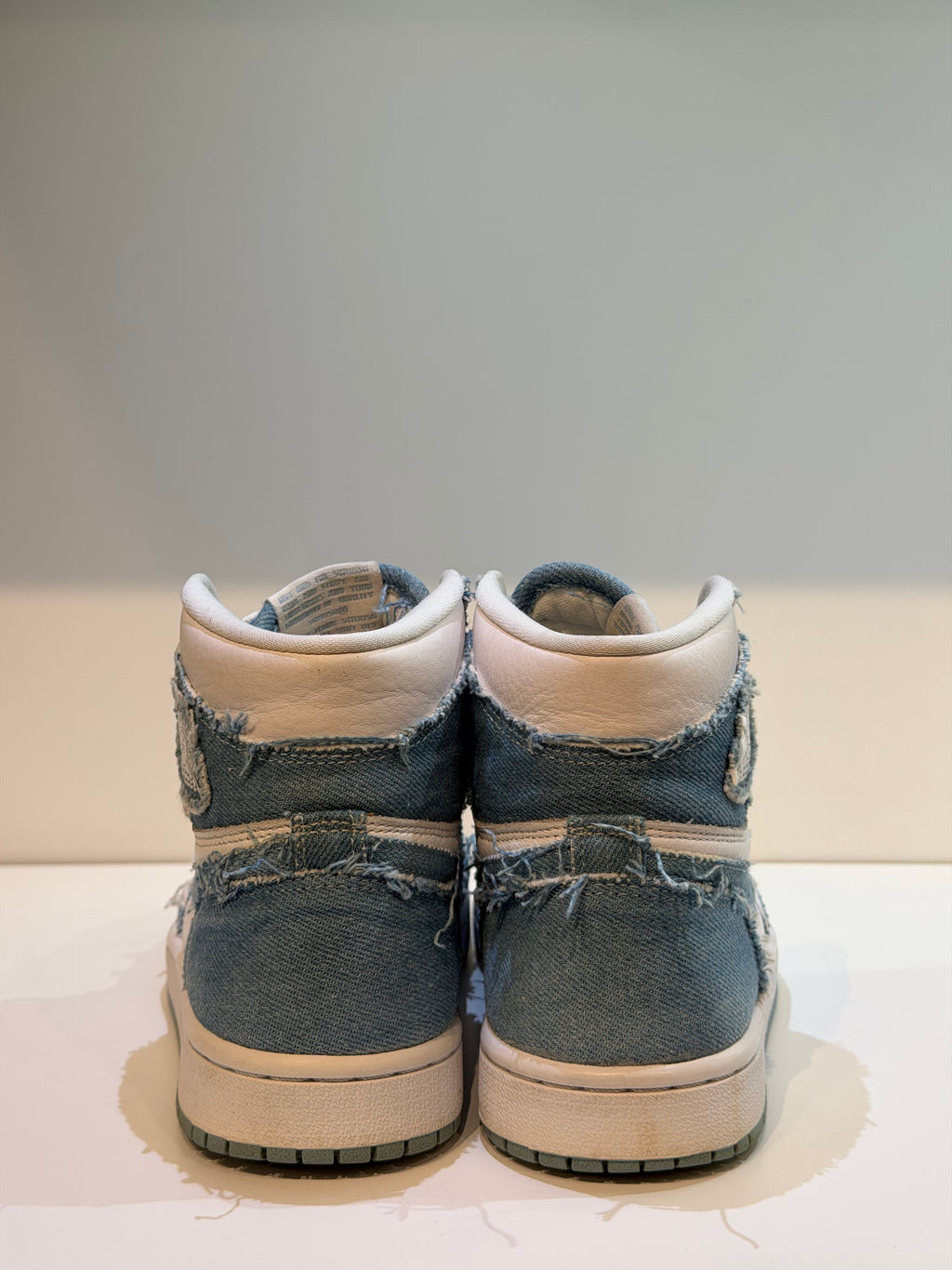 Jordan 1 Retro High OG Denim (Femme · Seconde main) — photo 4