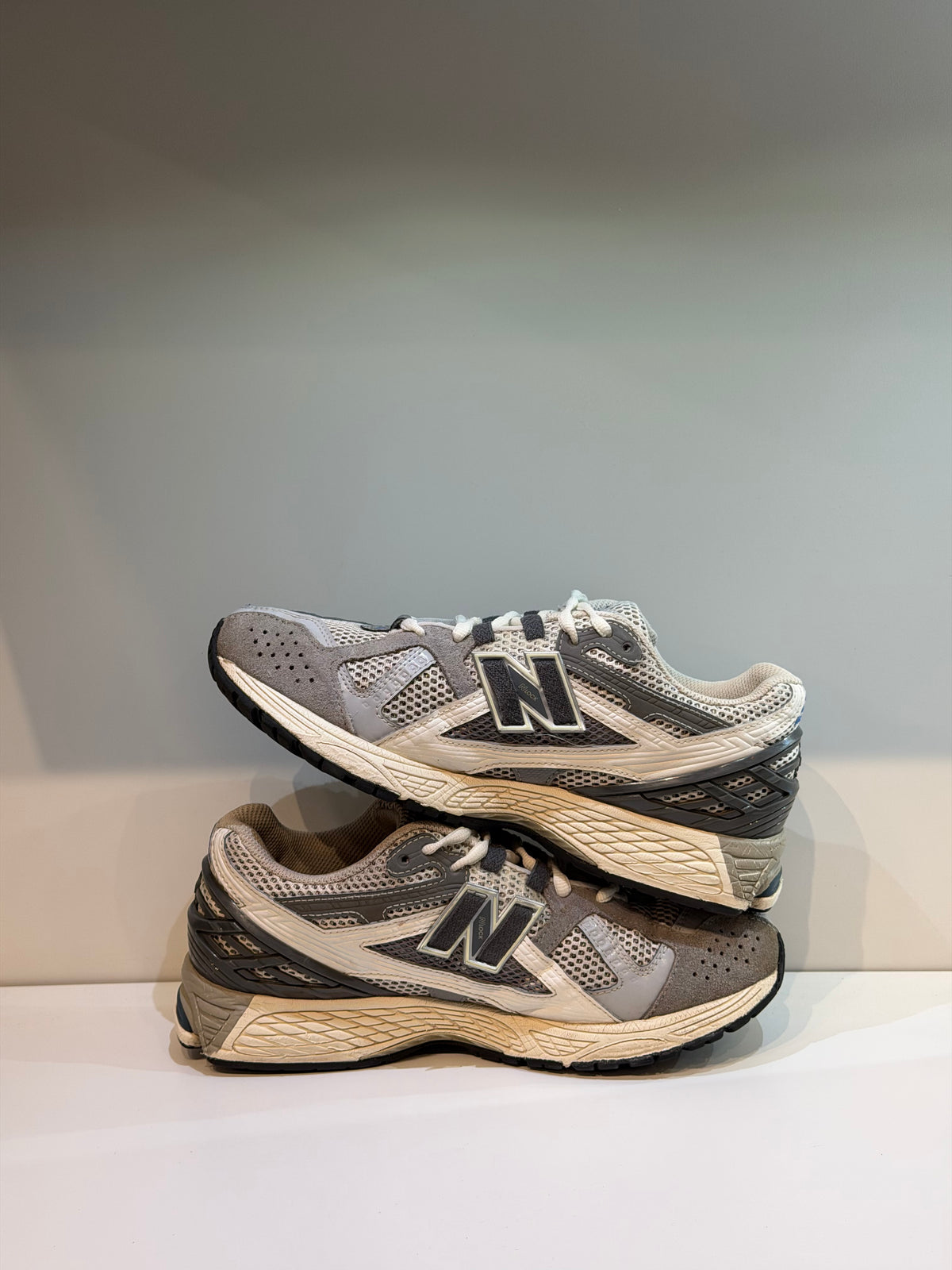 New Balance 1906U Raincloud Magnet — T. 42 (Seconde main) — photo 2