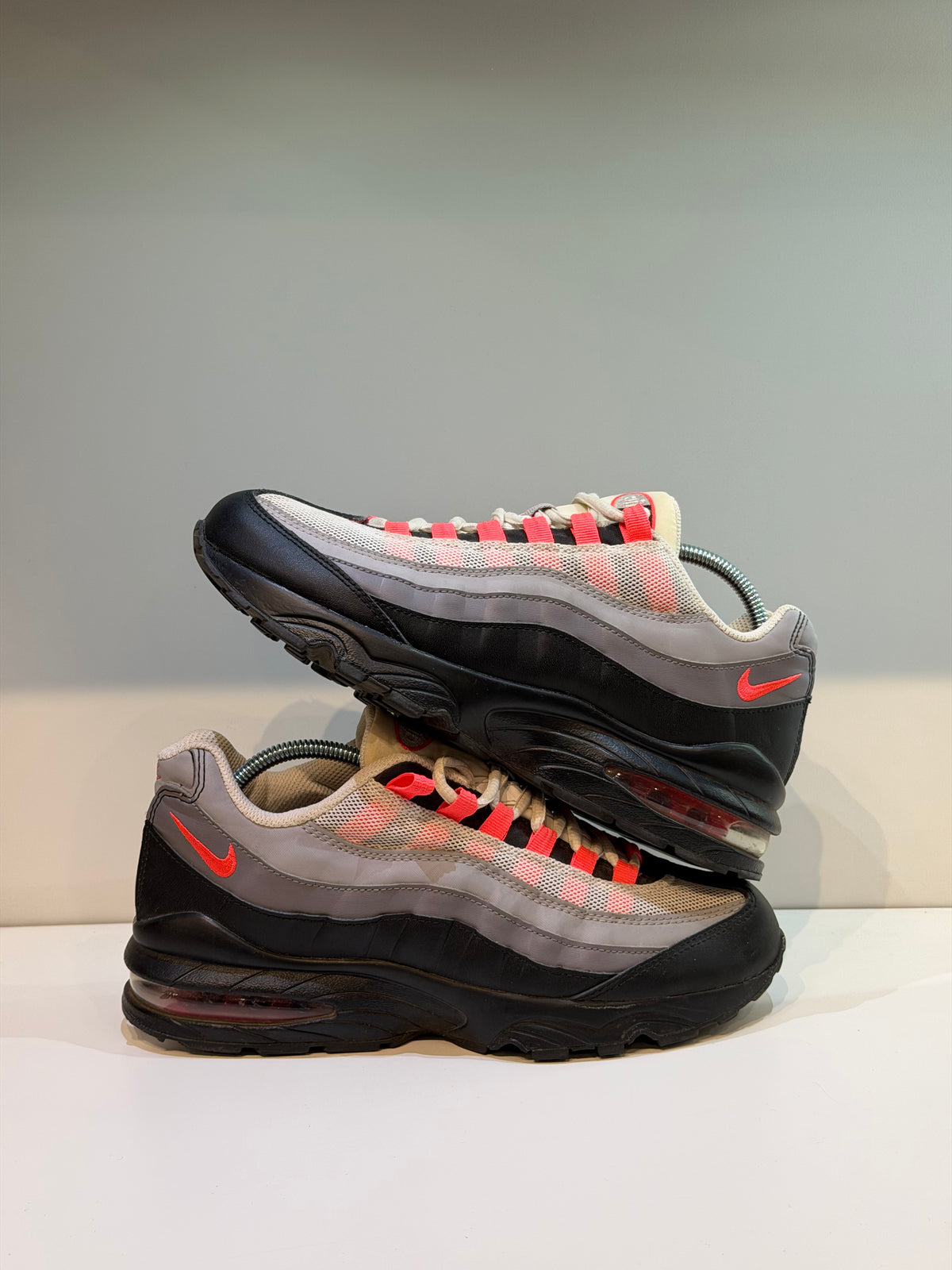 Nike Air Max 95 Solar Red (2018) (Enfant) — T. 39 (Seconde main) — photo 1