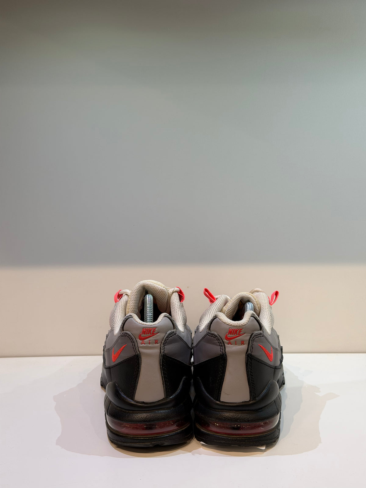 Nike Air Max 95 Solar Red (2018) (Enfant) — T. 39 (Seconde main) — photo 4