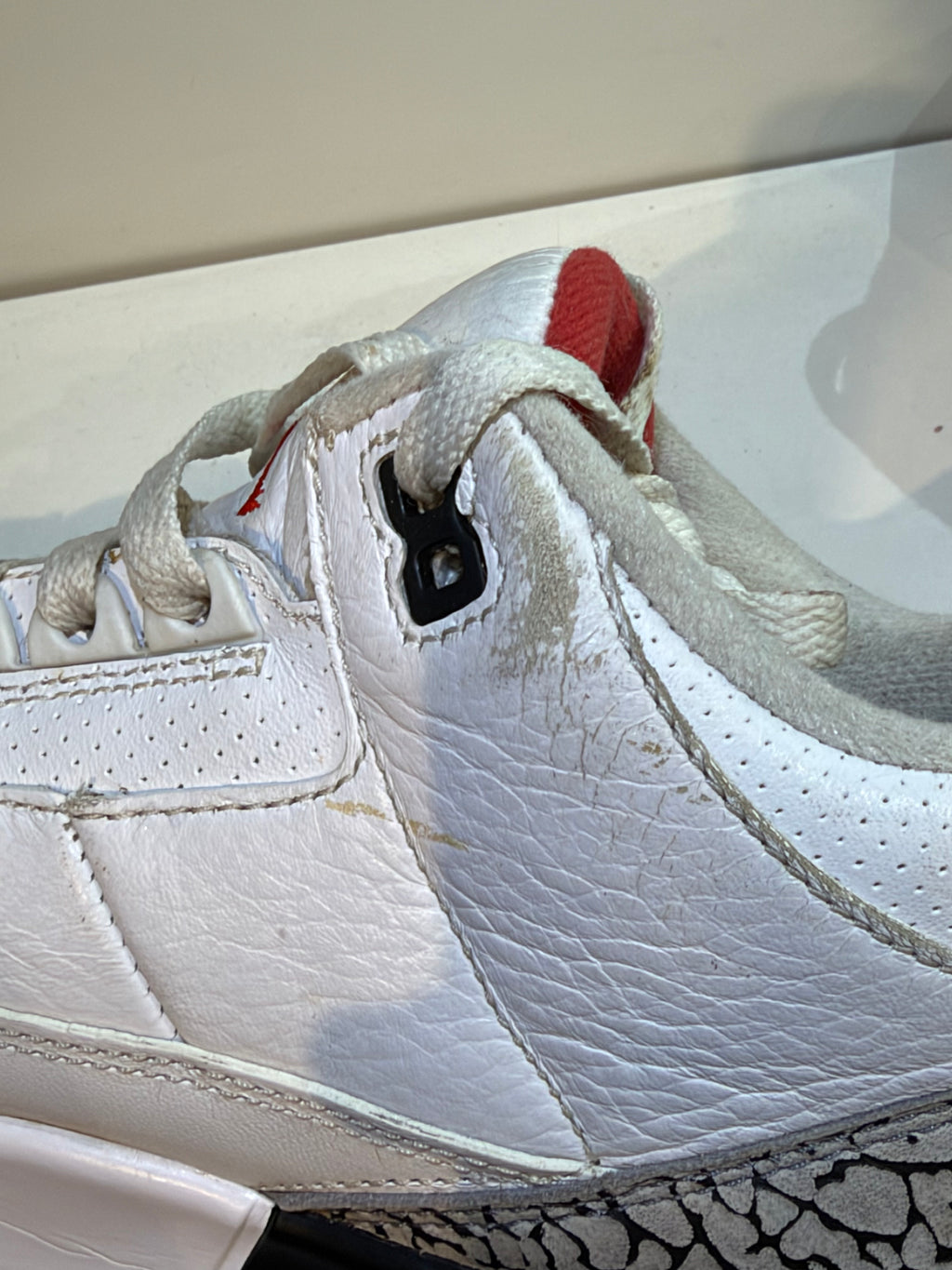 Jordan 3 Retro White Cement '88 Dunk Contest (2013) — T. 41 (Seconde main) — photo 6, défaut 1