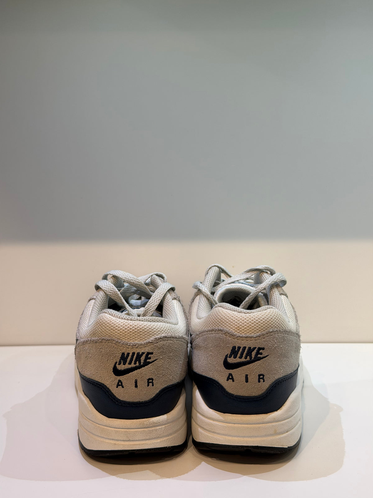 Nike Air Max 1 Essential Summit White Armory Navy — T. 43 (Seconde main) — photo 4